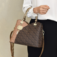 👜  Geantă de mână elegantă și la modă pentru femei